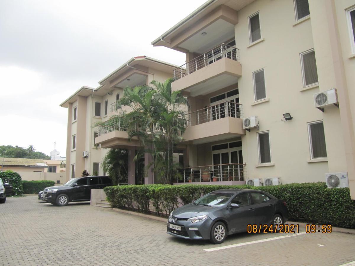 Bertha'S Court D-Plus Apartments Dzorwulu Exterior foto
