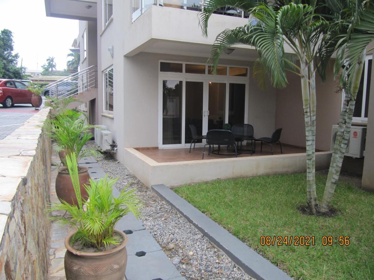Bertha'S Court D-Plus Apartments Dzorwulu Exterior foto