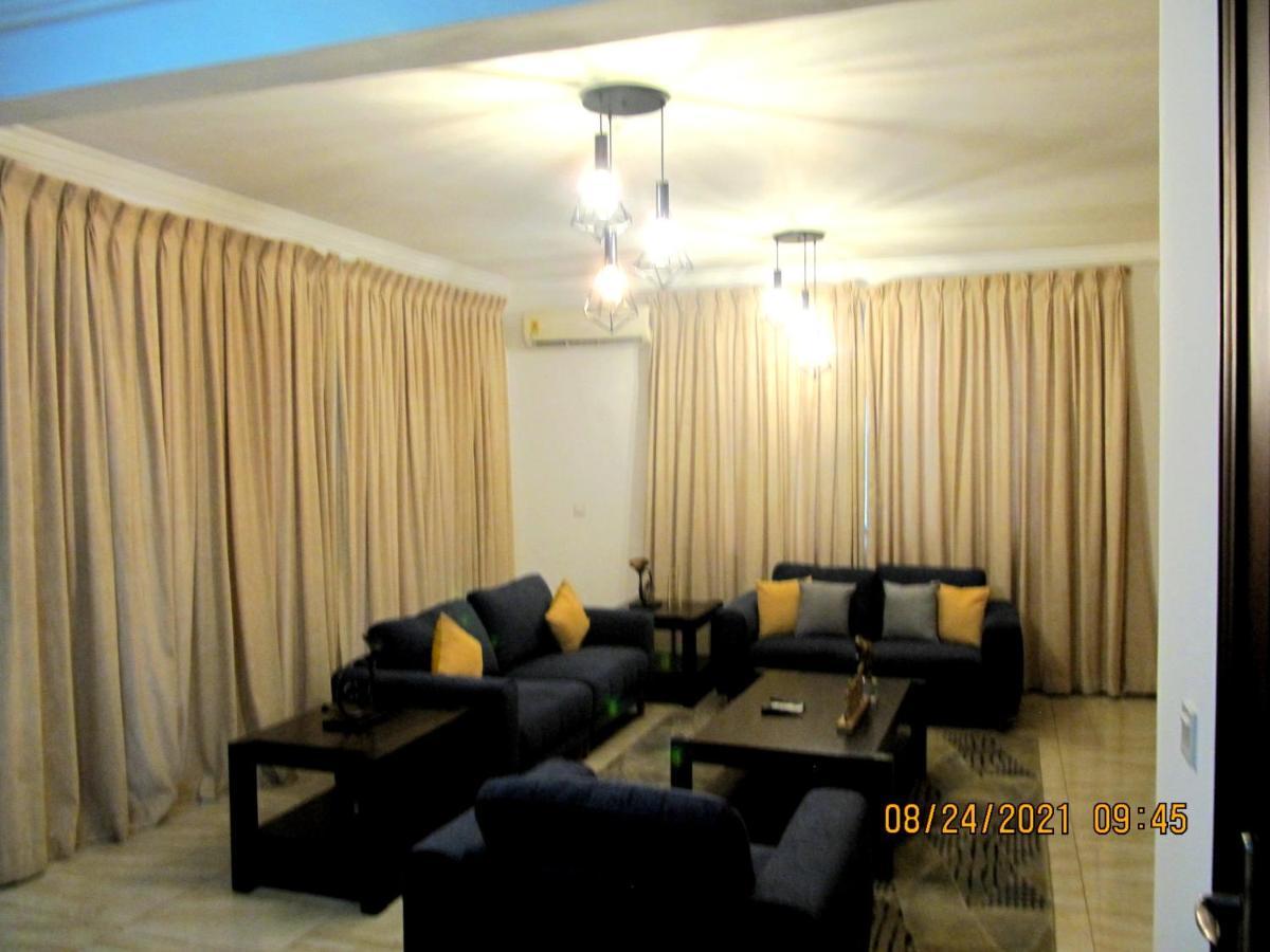 Bertha'S Court D-Plus Apartments Dzorwulu Exterior foto
