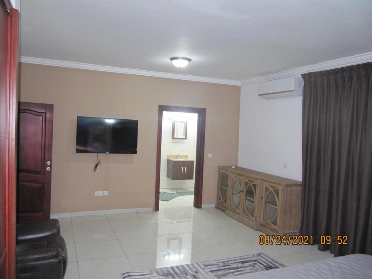 Bertha'S Court D-Plus Apartments Dzorwulu Exterior foto